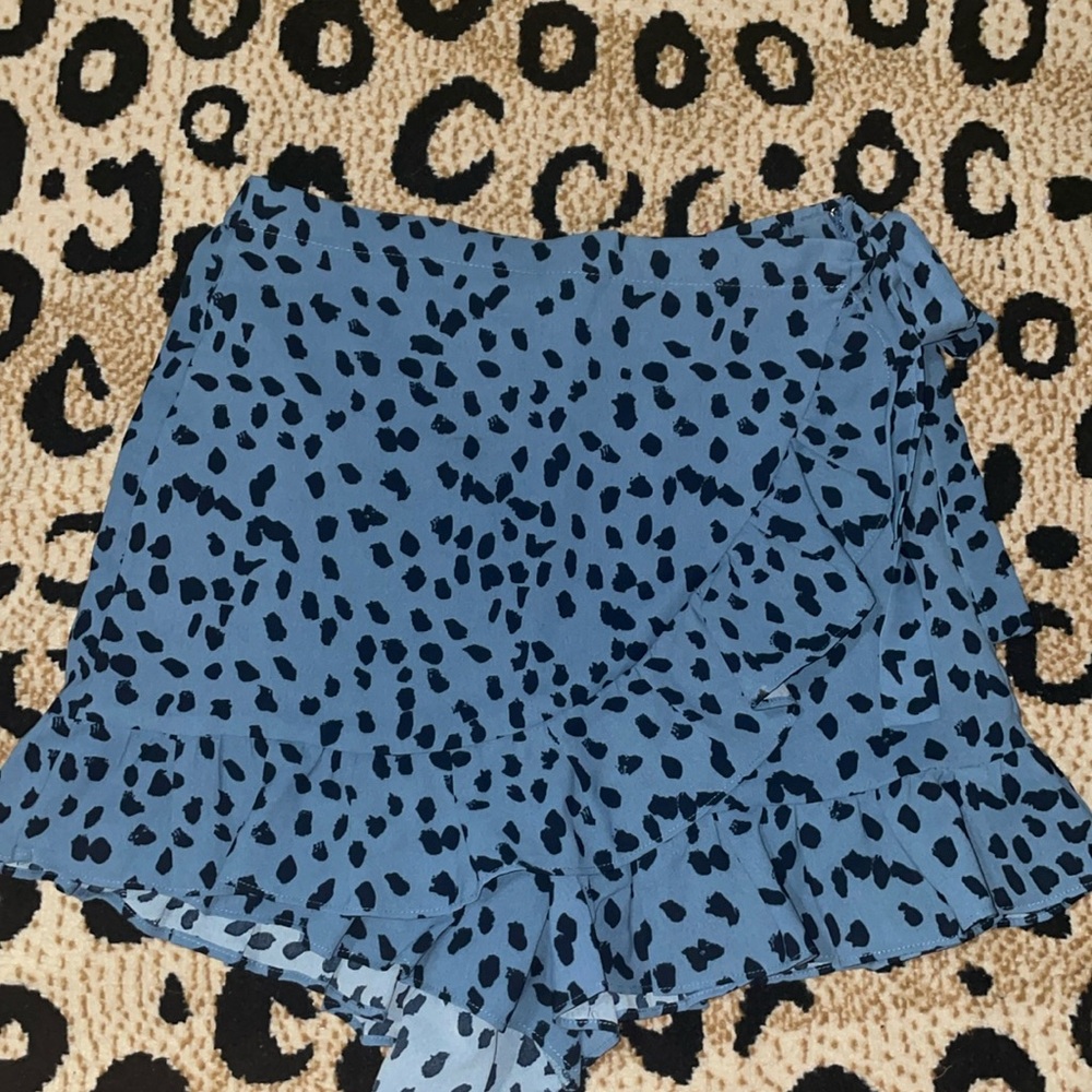 Blue animal print skort